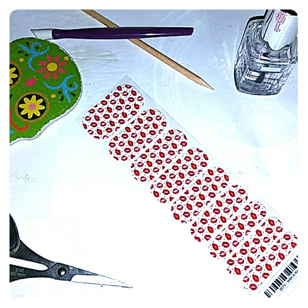 Jamberry nail wrap With a Kiss 💋